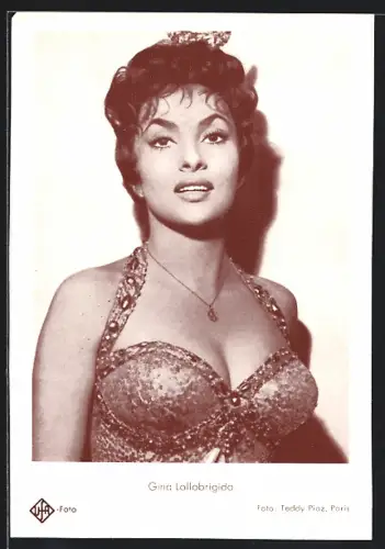 AK Gina Lollobrigida, Portrait der Schauspielerin vor ihrer Rolle als Anna von Brooklyn