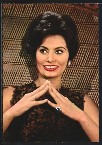 AK Schauspielerin Sophia Loren lächelt strahlend