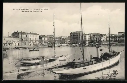 AK St-Raphael, Un coin du Port Bateaux de plaisance