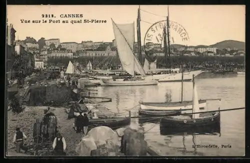 AK Cannes, Vue sur le Port au quai St-Pierre