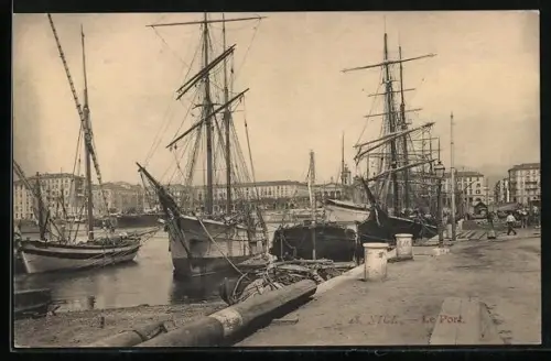 AK Nice, Le Port