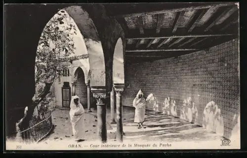 AK Oran, Cour interieure de la Mosquée du Pacha