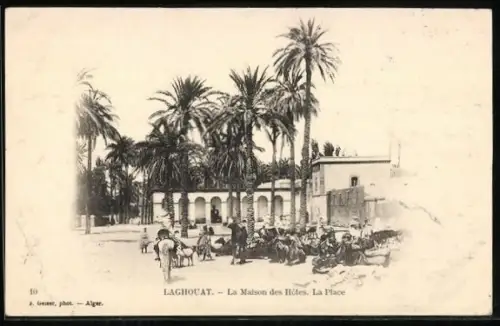 AK Laghouat, La Maison des Hotes, La Place