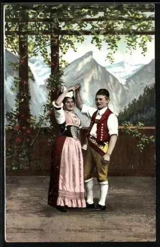 AK Paar in Tracht beim Volkstanz