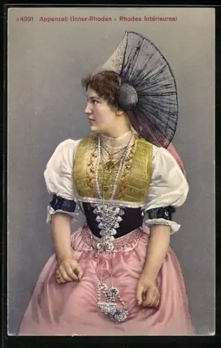 AK Appenzell /Inner-Rhoden, Frau in Trachtenkleidung