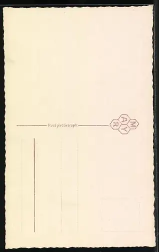 AK Tessin, Costume Ticinese, Schweizerin mit Rechen