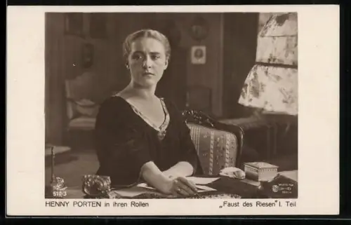 AK Schauspielerin Henny Porten in dem Film Faust des Riesen, 1.Teil