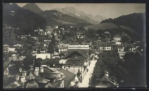 AK Berchtesgaden, Hotel Deutsches Haus, Ortsansicht, Berge