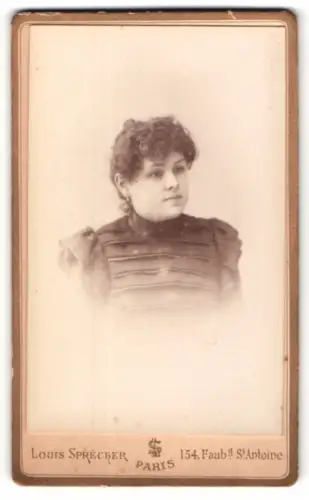 Fotografie Louis Sprecher, Paris, Faub. Saint-Antoine 154, Porträt einer Dame
