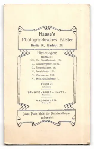 Fotografie Haase`s Photographisches Atelier, Berlin, Bad-Str. 20, Eleganter Herr mit Bart