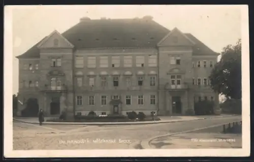 AK Uherské Hradiste, Obecná a obcanská skola