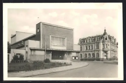 AK Lomnice n. Pop., Tylovo divadlo a internat ZOSo