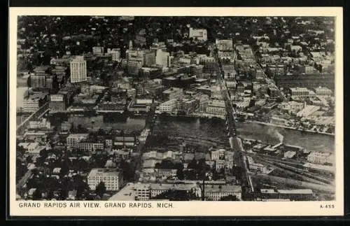 AK Grand Rapids, MI, Air view of the city
