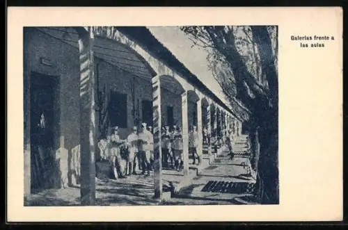 AK El Palomar, Galerias frente a las aulas