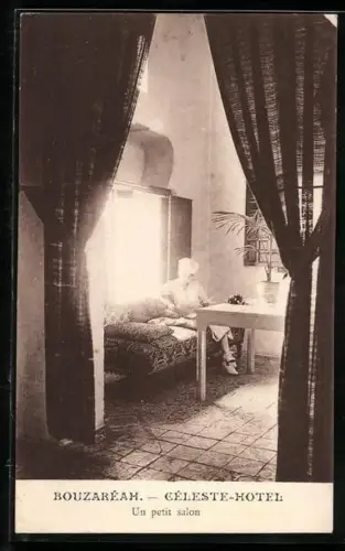AK Bouzaréah, Celeste Hotel, Un petit salon