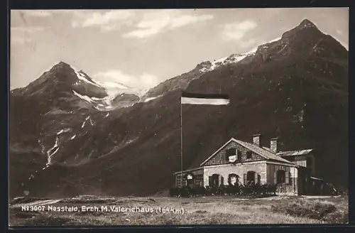 AK Erzherzogin Valeriehaus im Nassfeld mit Gipfelpanorama