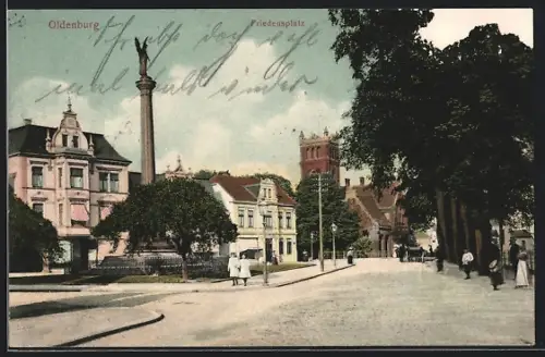 AK Oldenburg / Gr., Strasse am Friedensplatz mit Siegesdenkmal