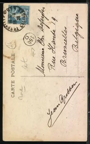 AK Trouville-sur-Mer, Strassenpartie am Angleterre Royal Hotel pres Plage, face au Casino-Salon