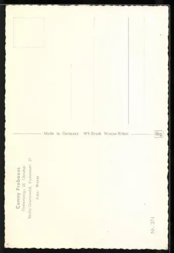 AK Musikerin Conny Froboess von der Seite