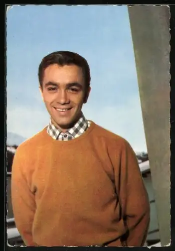 AK Musiker Gus Backus im Pulli