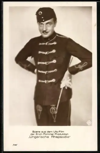 AK Schauspieler Willi Forst in Uniform aus dem Film Ungarische Rhapsodie