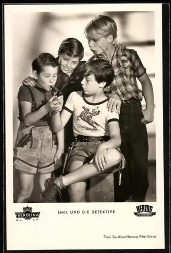 AK Filmszene aus Emil und die Detektive