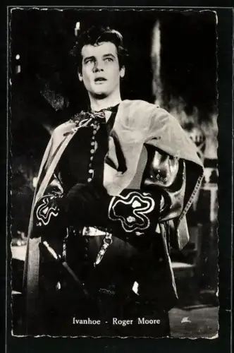 AK Filmszene aus Ivanhoe mit Roger Moore