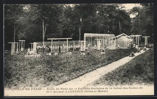 AK Luzancy, Ecole de Plein Air et Colonies Scolaires de la Caisse des Ecoles du 18. Arrt mit Pony im Garten