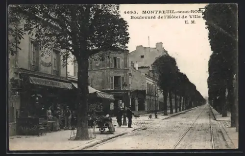 AK Montreuil-sous-Bois, Boulevard de l`Hotel de Ville