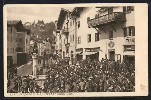 AK Berchtesgaden, Marktplatz an einem Sonntag