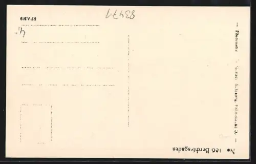 Foto-AK Berchtesgaden, Platzpartie mit Geschäften