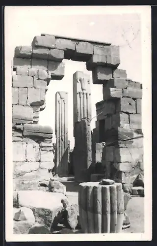 AK Karnak, The two pillars, Lotus & Papyrus