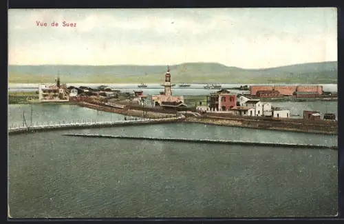 AK Suez, Vue de Suez