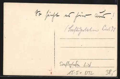 Foto-AK List / Sylt, Seeflughafen vom Flugzeug aus