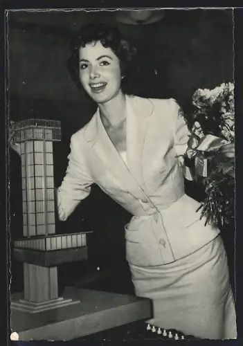 AK Schauspielerin Margit Nünke strahlende Lachen