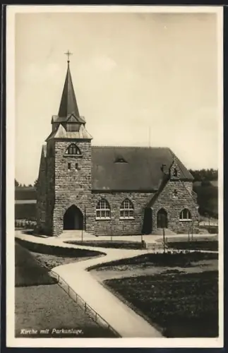 AK Klein-Borowitz, Kirche mit Anlage aus der Vogelschau