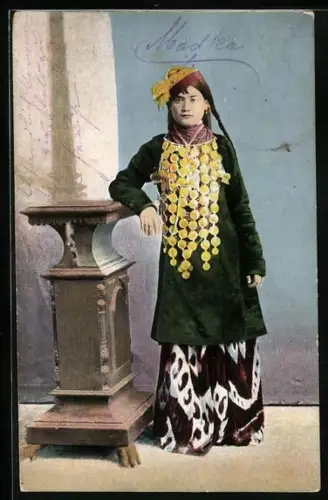 AK Taschkent, Usbekin in Volkstracht