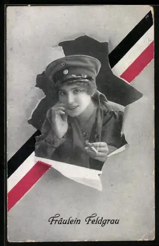 AK Fräulein Feldgrau in Uniform mit Zigarette