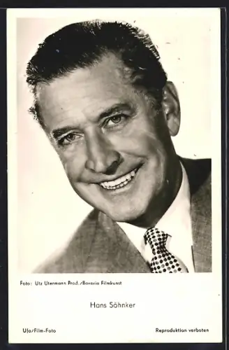 AK Hans Söhnker lächelt