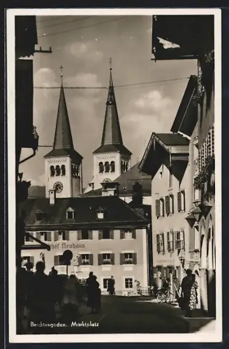 AK Berchtesgaden, Marktplatz, Blick auf Gasthof Neuhaus und Kirche