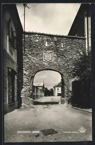 AK Schladming, Stadttor mir Wappen und Jahreszahl 1322