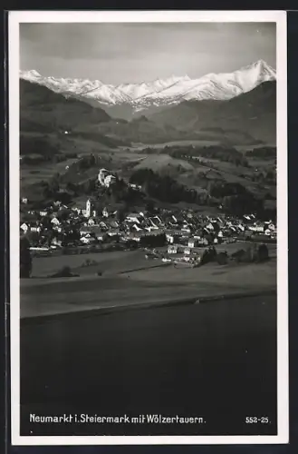 AK Neumarkt i. Steiermark, Ortsansicht vom Berghang mit Wölzertauern