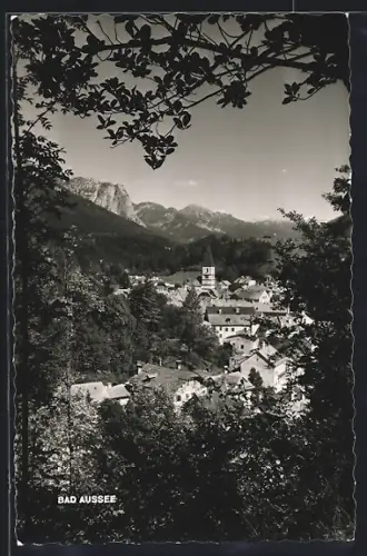 AK Bad Aussee, Ortsansicht gegen die Berge