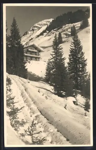 AK Saalbach /Salzburg, Spielberghaus im Winter, Besitzer G. W. Bachler