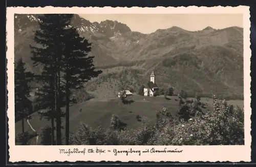 AK Micheldorf /Ob.-Österr., Kirche vor Bergkulisse