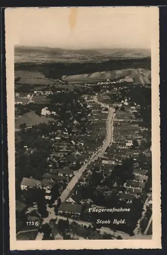 AK Stoob /Bgld., Teilansicht mit Strassenpartie, Fliegeraufnahme