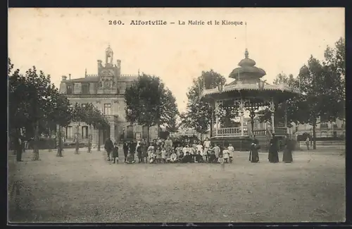 AK Alfortville, La Mairie et le Kiosque