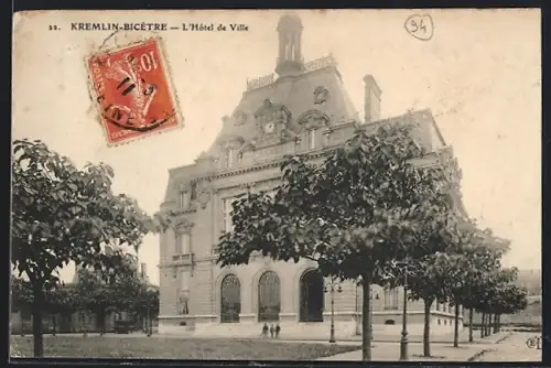 AK Kremlin-Bicètre, L`Hôtel de Ville