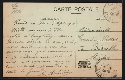AK Condé-en-Brie, Grande Rue avec l`Hôtel de la Cloche et bâtiments environnants