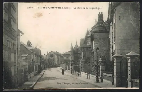 AK Villers-Cotterêts /Aisne, La Rue de la République
